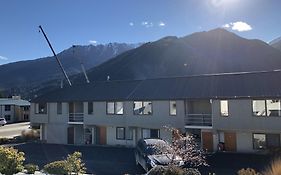 Amity Serviced Apartments