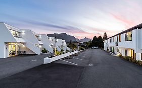 Amity Serviced Apartments